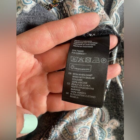 H&M Women's Boho  V-neck Sleeveless Wide Leg Jumpsuit Size 4/Small - Picture 6 of 7